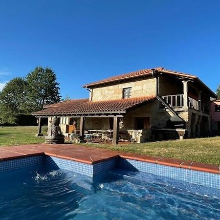 Habitaciones Con Bano Individual En Casa De Campo. Piscina. Amoeiro Zewnętrze zdjęcie