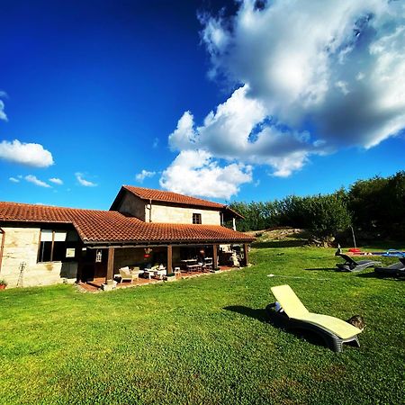 Habitaciones Con Bano Individual En Casa De Campo. Piscina. Amoeiro Zewnętrze zdjęcie